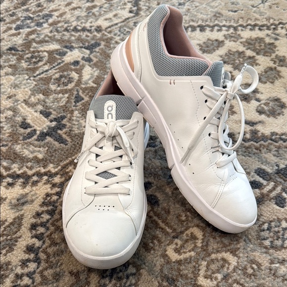 The ‘On Roger’ Sneakers - Picture 1 of 14